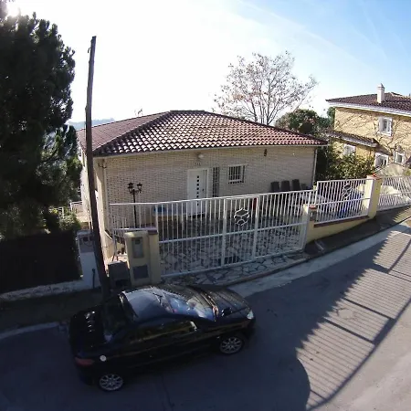 Lloret De Mar- Well-equipped Modern With Pool And Seaview For 10 Persons יורט דה מאר